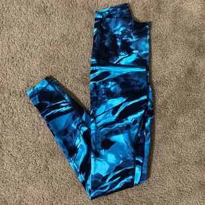 Vibrant lululemon work out leggings